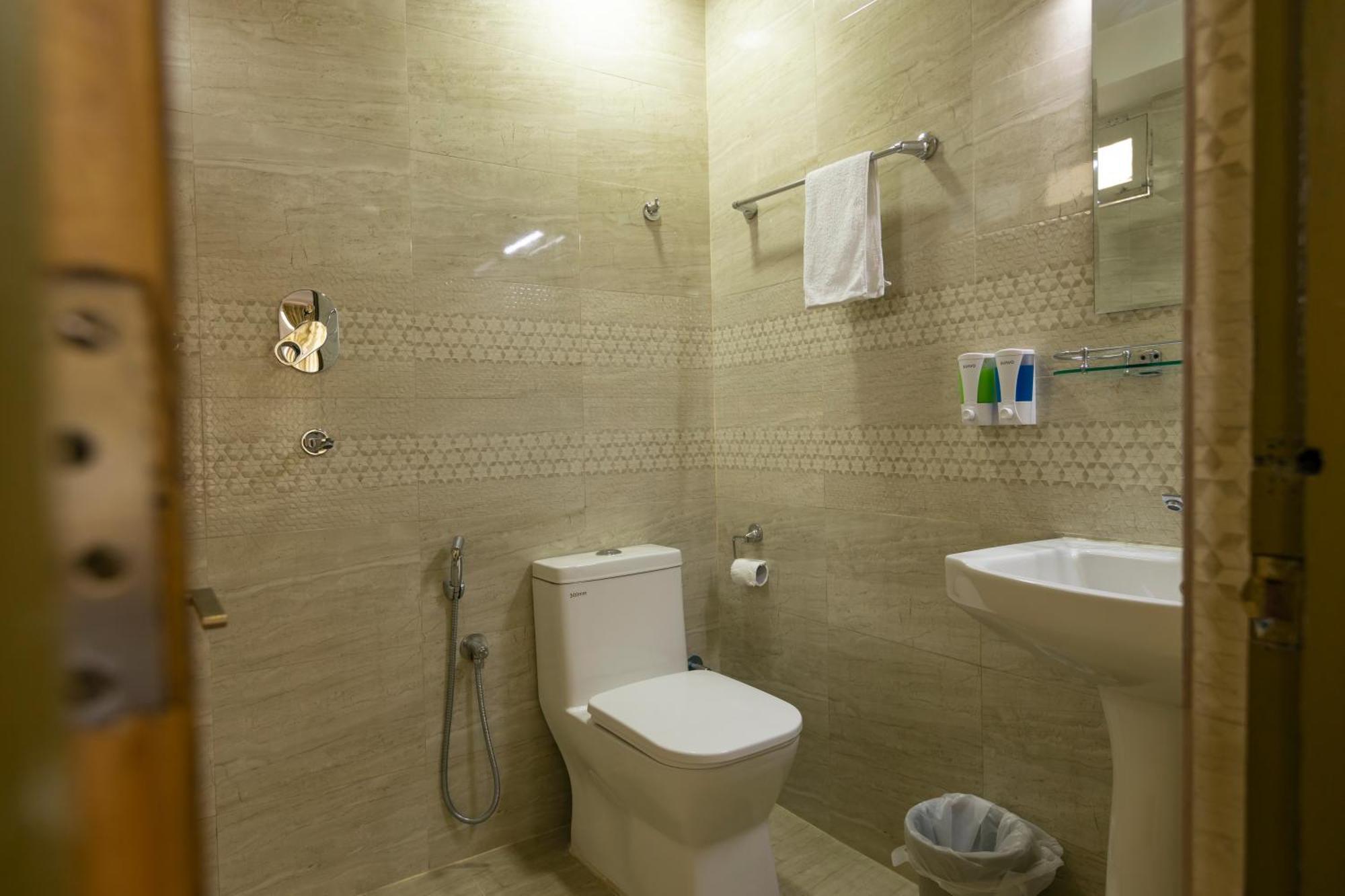 Hotel Sekai Катманду Экстерьер фото