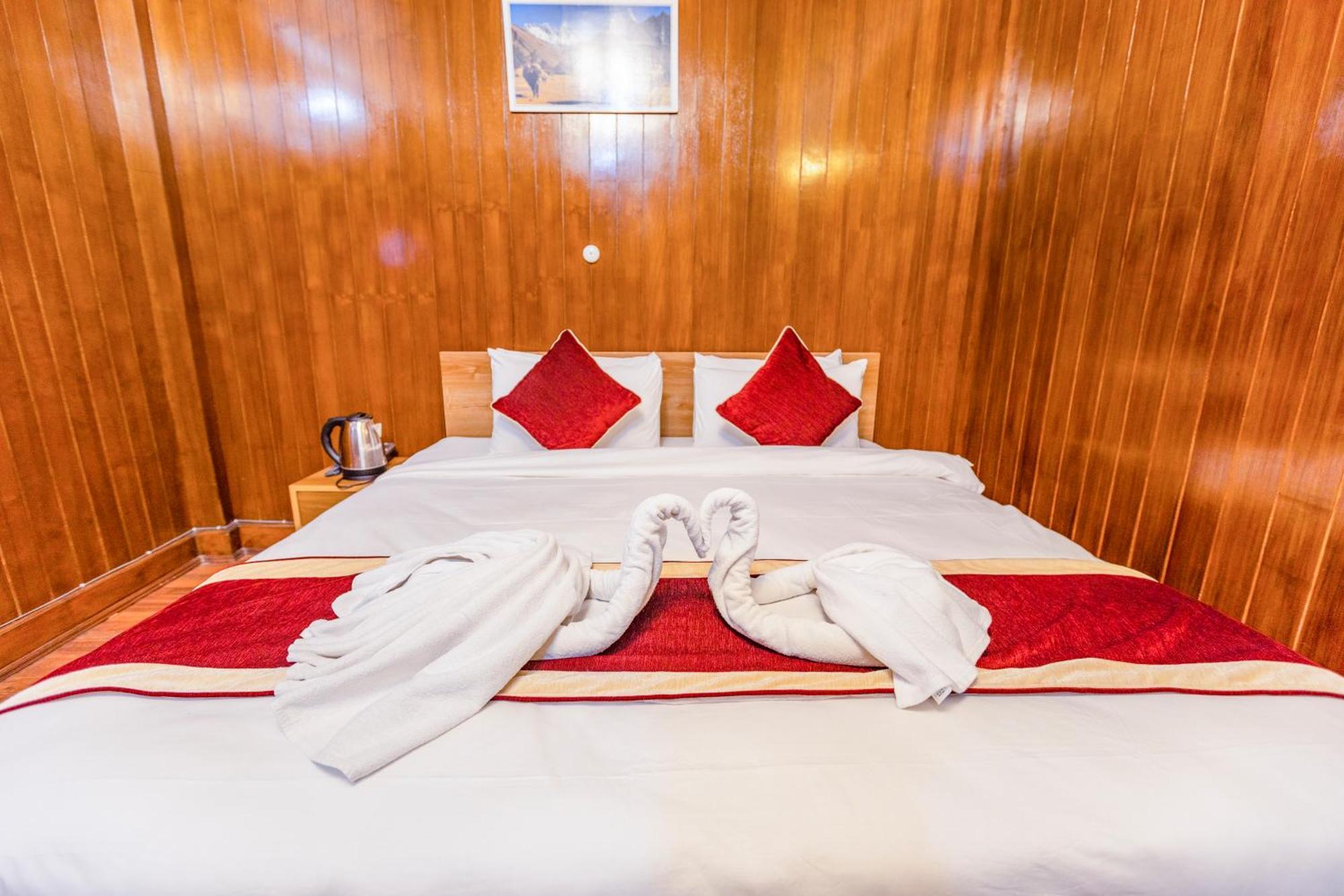 Hotel Sekai Катманду Экстерьер фото