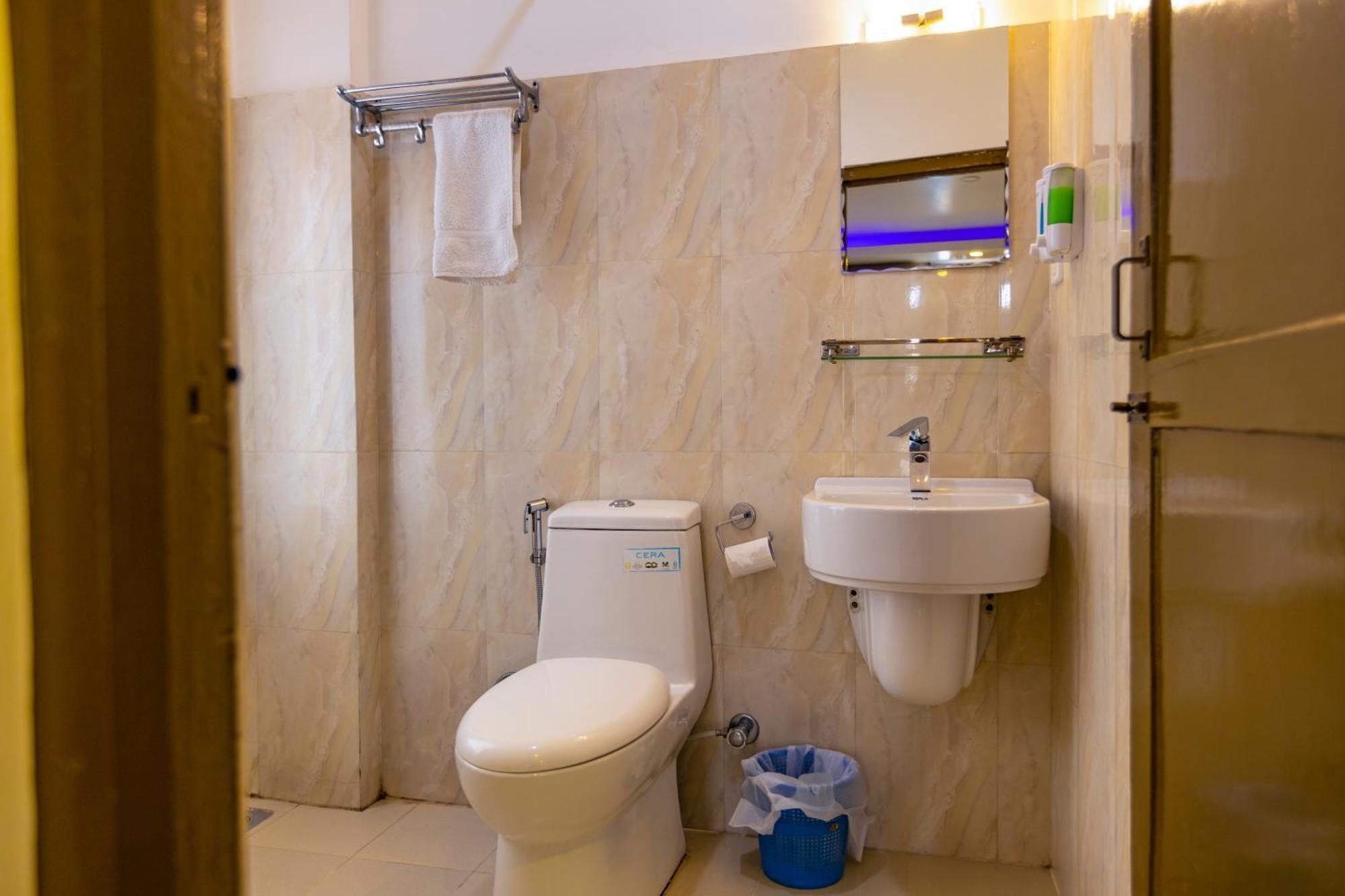 Hotel Sekai Катманду Экстерьер фото