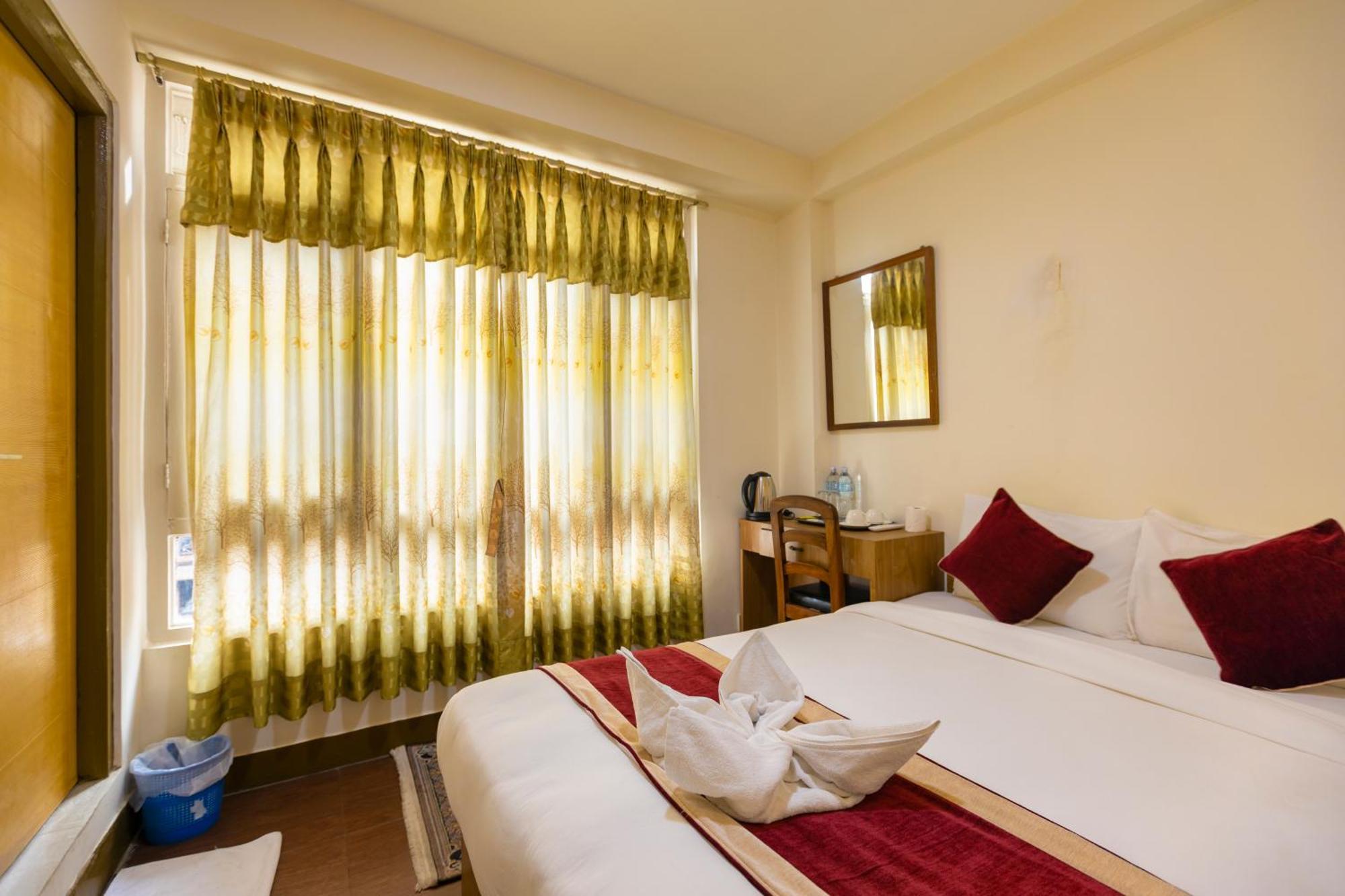 Hotel Sekai Катманду Экстерьер фото
