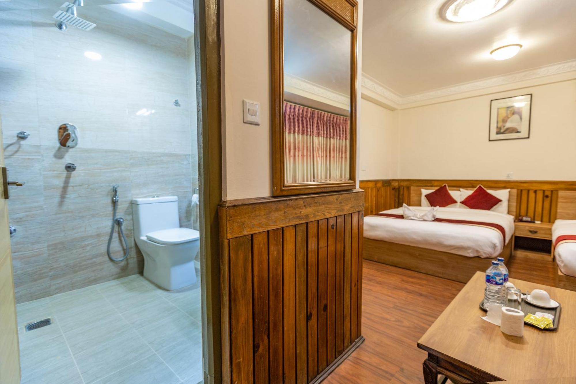 Hotel Sekai Катманду Экстерьер фото